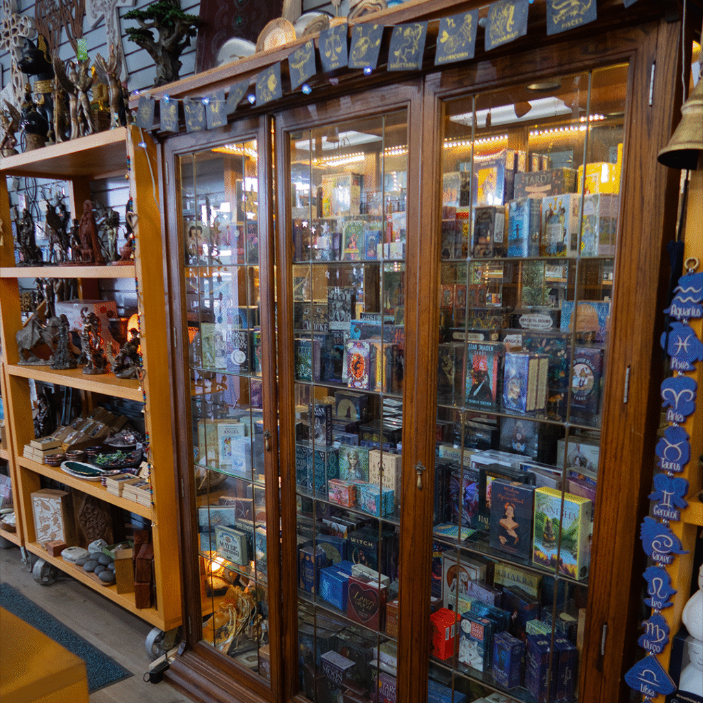 oracle and tarot cards